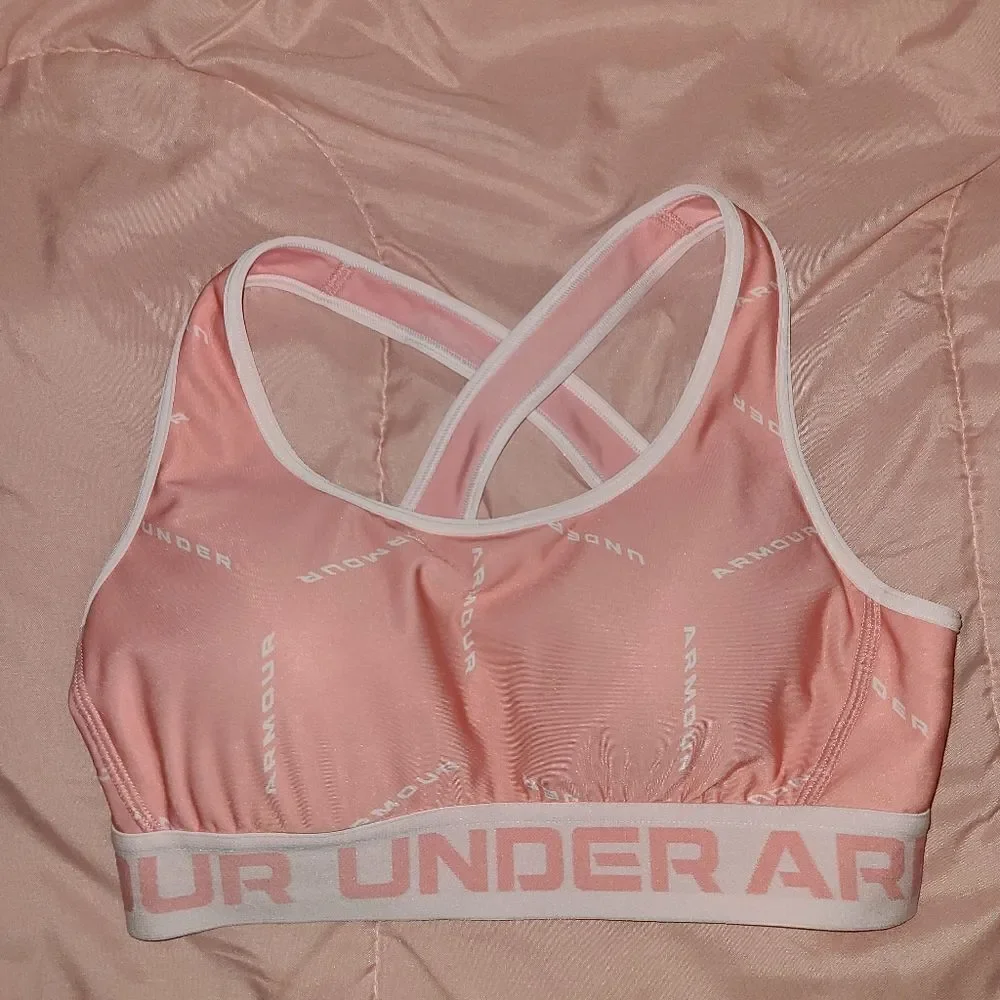Underarmour Sports Bra Size Small‎
